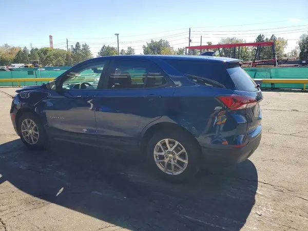 2GNAX5EV6N6142957 — 2022 Chevrolet Equinox, фото 2 с аукциона Copart, Боковая часть