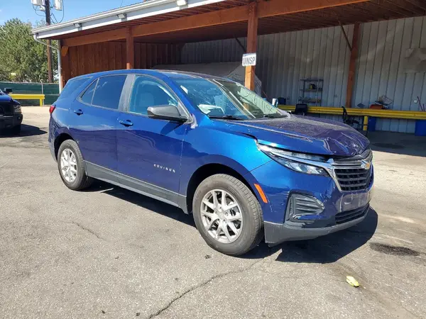 2GNAX5EV6N6142957 — 2022 Chevrolet Equinox, фото 4 с аукциона Copart, Боковая часть