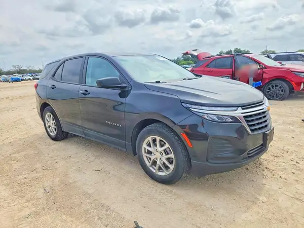 2GNAXHEV8N6140029 — 2022 Chevrolet Equinox, фото 4 с аукциона Copart, Боковая часть