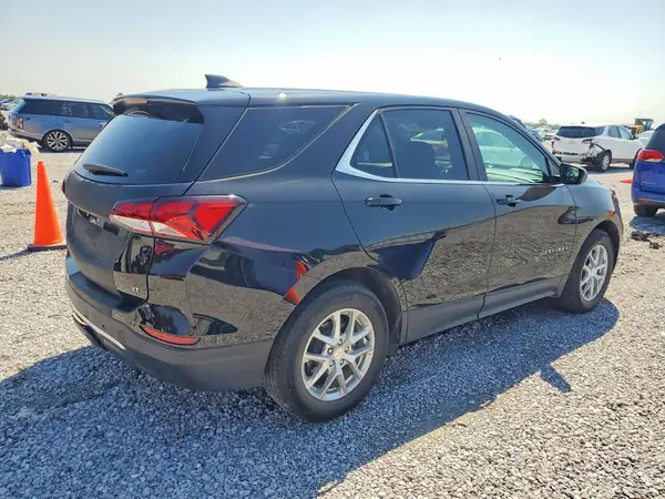 3GNAXKEG2PL257280 — 2023 Chevrolet Equinox, фото 3 с аукциона Copart, Мелкие вмятины и царапины