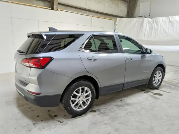 3GNAXTEG4RL250825 — 2024 Chevrolet Equinox, фото 3 с аукциона Copart 29.09.2026, Мелкие вмятины и царапины