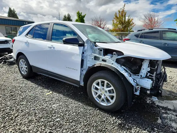 3GNAXSEG0RL198393 — 2024 Chevrolet Equinox, фото 4 с аукциона Copart, Передняя часть