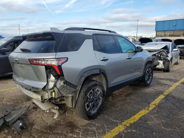 3GNAXSEG4SL118003 — 2025 Chevrolet Equinox, фото 3 с аукциона Copart, Передняя часть