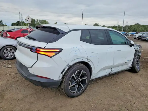 3GN7DMRP3SS254539 — 2025 Chevrolet Equinox, фото 3 с аукциона Copart, Передняя часть