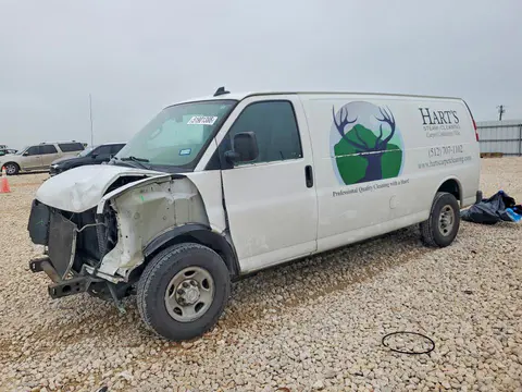 1GCWGBFP8K1152532 — 2019 Chevrolet Express 2500, Передняя часть (Front End), фото до ремонта