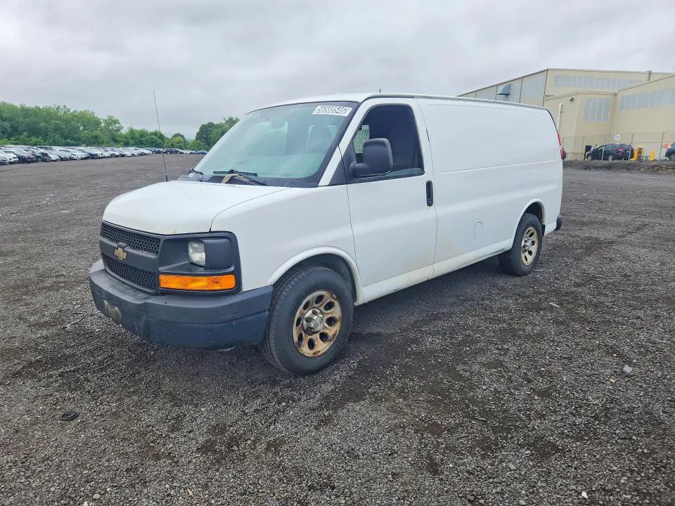 2013 CHEVROLET EXPRESS G1500 VIN 1GCSGAFXXD1162555 фото 1