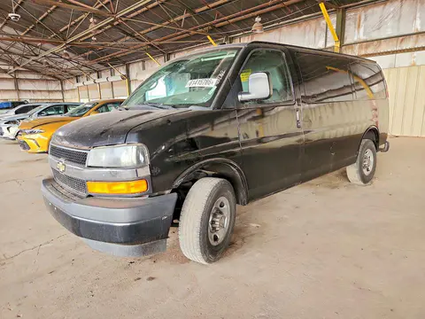 1GCWGFCFXF1177778 — 2015 Chevrolet Express G2500, Задняя часть (Rear End), фото до ремонта
