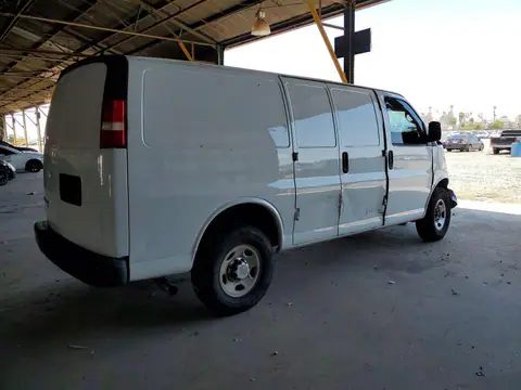 1GCWGFCF6F1271897 — 2015 Chevrolet Express G2500, фото 3 с аукциона Copart 30.09.2026, Передняя часть