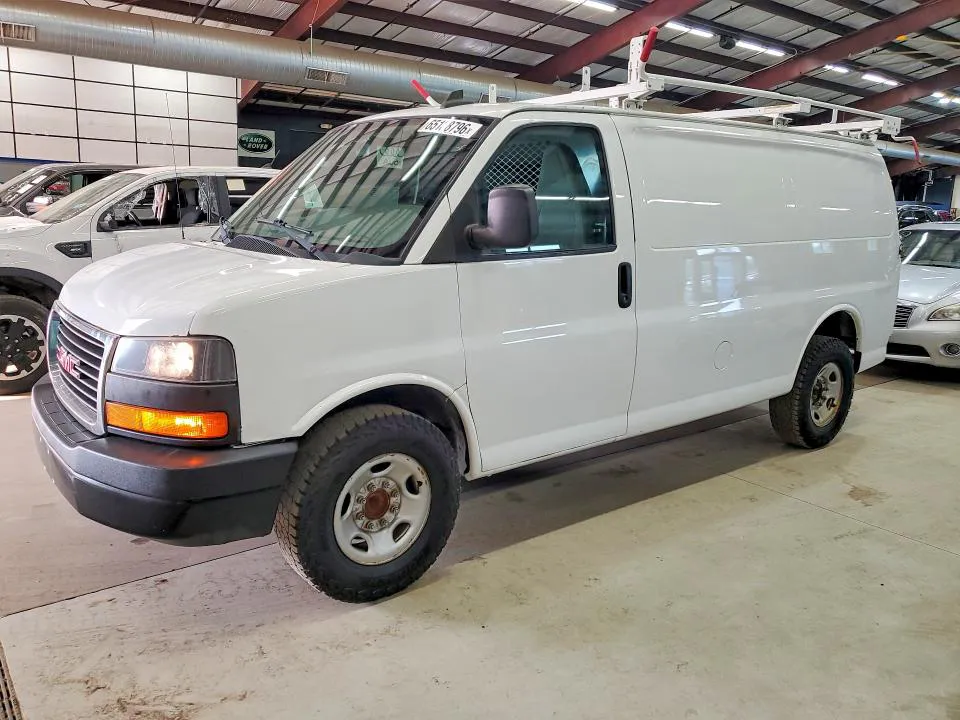 2018 Chevrolet Express G2500 VIN 1GCWGAFB9J1311927 фото 1
