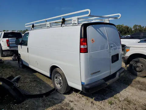 2024 CHEVROLET EXPRESS G2500 VIN 1GCWGAFP9R1139017 фото 2