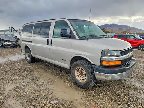 2005 CHEVROLET EXPRESS G3500 VIN 1GAHG35U651159837 фото 4