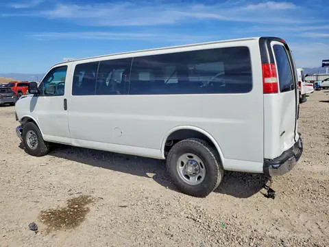 2017 Chevrolet EXPRESS G3500 VIN 1GAZGPFG3H1160663 фото 2