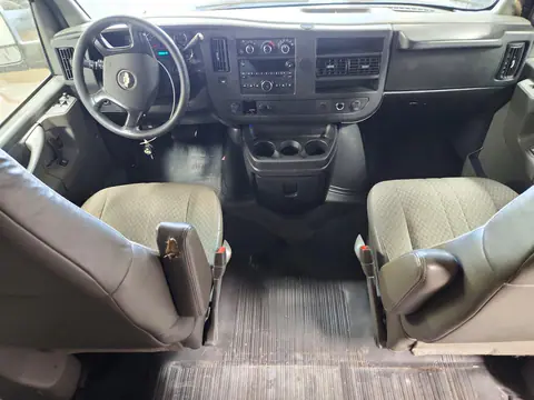 2008 Chevrolet Express G2500 VIN 1GCGG25C381177124 фото 8
