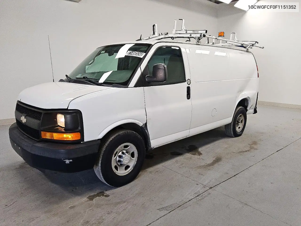 2015 Chevrolet Express G2500 VIN 1GCWGFCF0F1151352 фото 1
