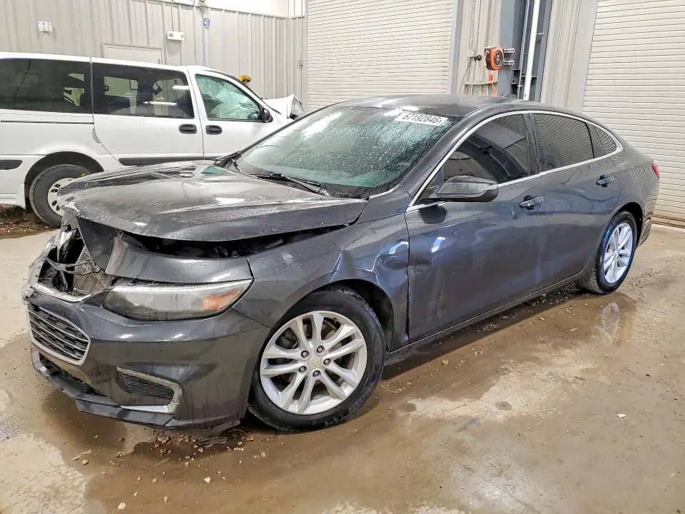 1G1ZE5ST5GF185370 Chevrolet Malibu 2016 — повреждение Передняя часть, фото до ремонта