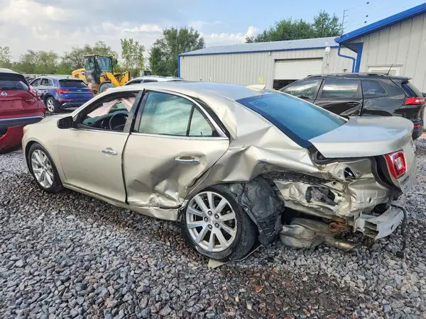 1G11E5SA2GF101601 — 2016 Chevrolet Malibu, фото 2 с аукциона Copart, Задняя часть