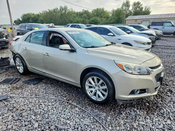 1G11E5SA2GF101601 — 2016 Chevrolet Malibu, фото 4 с аукциона Copart, Задняя часть