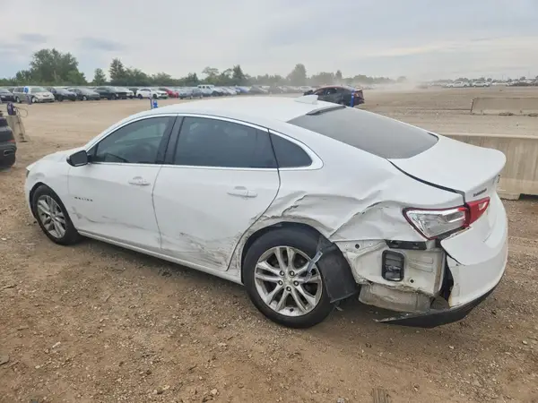 1G1ZE5ST9GF309608 — 2016 Chevrolet Malibu, фото 2 с аукциона Copart, Боковая часть