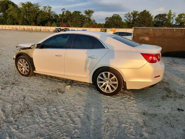 1G11E5SA3GF162262 — 2016 Chevrolet Malibu, фото 2 с аукциона Copart, Передняя часть