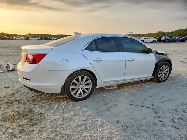 1G11E5SA3GF162262 — 2016 Chevrolet Malibu, фото 3 с аукциона Copart, Передняя часть
