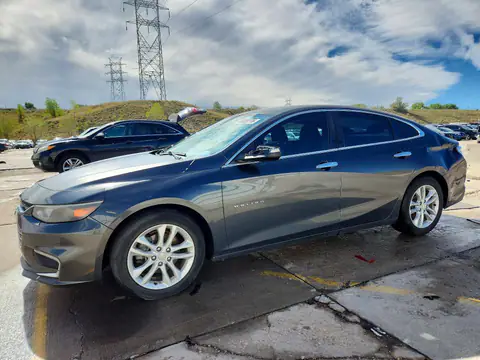 1G1ZE5ST7HF105925 — 2017 Chevrolet Malibu, Задняя часть (Rear End), фото до ремонта