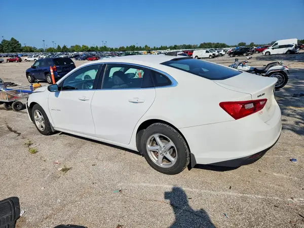 1G1ZB5STXHF250479 — 2017 Chevrolet Malibu, фото 2 с аукциона Copart, Передняя часть