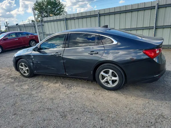 1G1ZB5ST4HF283476 — 2017 Chevrolet Malibu, фото 2 с аукциона Copart, Передняя часть
