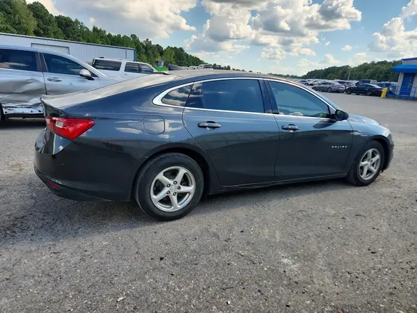 1G1ZB5ST4HF283476 — 2017 Chevrolet Malibu, фото 3 с аукциона Copart, Передняя часть