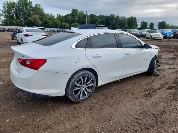 1G1ZE5ST6HF286080 — 2017 Chevrolet Malibu, фото 3 с аукциона Copart 30.09.2026, Передняя часть