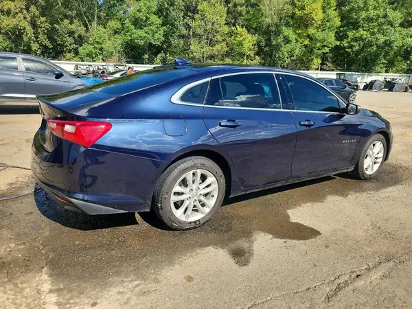 1G1ZE5ST5HF290511 — 2017 Chevrolet Malibu, фото 3 с аукциона Copart, Передняя часть