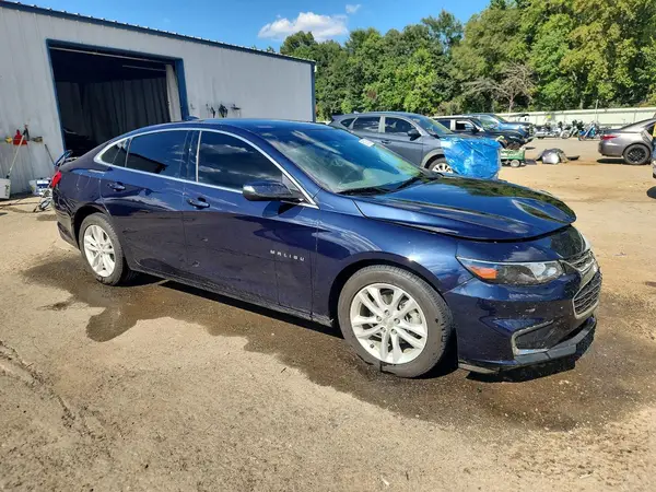 1G1ZE5ST5HF290511 — 2017 Chevrolet Malibu, фото 4 с аукциона Copart, Передняя часть