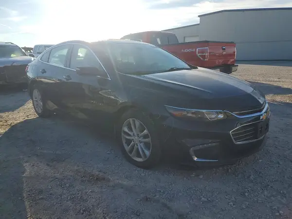 1G1ZE5ST0HF162791 — 2017 Chevrolet Malibu, фото 4 с аукциона Copart, Боковая часть