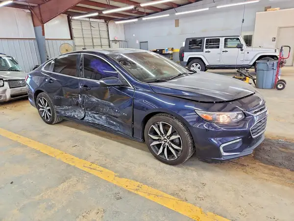 1G1ZE5ST4HF101458 — 2017 Chevrolet Malibu, фото 4 с аукциона Copart, Боковая часть