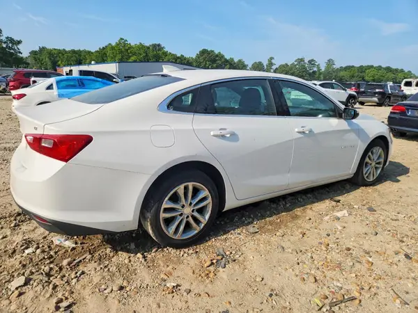 1G1ZD5ST7JF238421 — 2018 Chevrolet Malibu, фото 3 с аукциона Copart 08.10.2026, Естественный износ