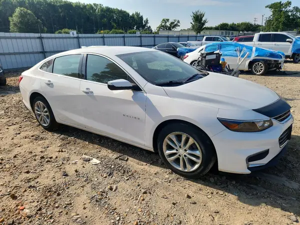 1G1ZD5ST7JF238421 — 2018 Chevrolet Malibu, фото 4 с аукциона Copart 08.10.2026, Естественный износ