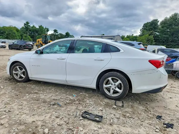 1G1ZB5ST5JF285887 — 2018 Chevrolet Malibu, фото 2 с аукциона Copart, Передняя часть