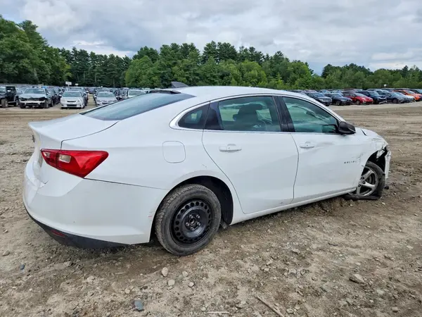 1G1ZB5ST5JF285887 — 2018 Chevrolet Malibu, фото 3 с аукциона Copart, Передняя часть