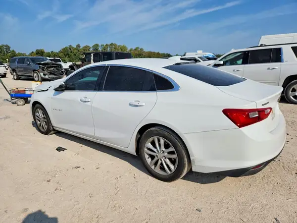 1G1ZD5ST0JF139469 — 2018 Chevrolet Malibu, фото 2 с аукциона Copart, Передняя часть