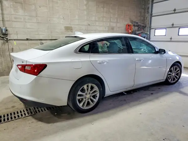 2018 CHEVROLET MALIBU VIN 1G1ZD5ST0JF192351 фото 3