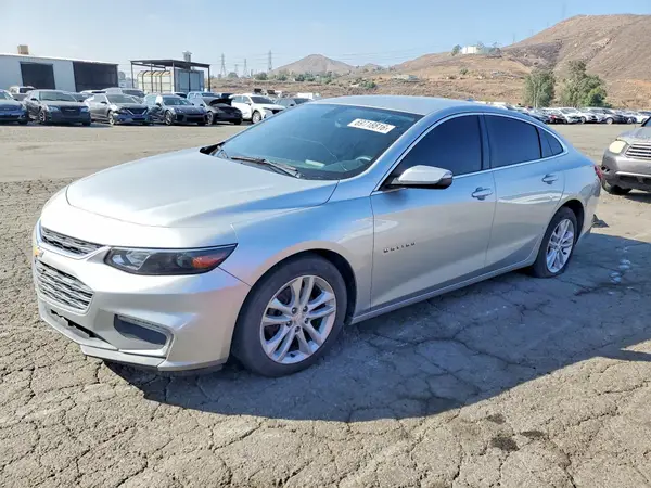 1G1ZD5ST8JF275042 Chevrolet Malibu 2018 — повреждение Мелкие вмятины и царапины, фото до ремонта