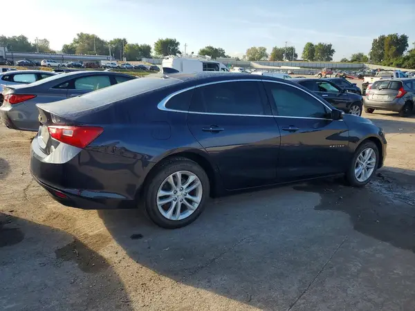 1G1ZD5ST9JF133184 — 2018 Chevrolet Malibu, фото 3 с аукциона Copart, Боковая часть