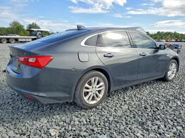 1G1ZD5ST4JF110587 — 2018 Chevrolet Malibu, фото 3 с аукциона Copart 05.10.2026, Боковая часть
