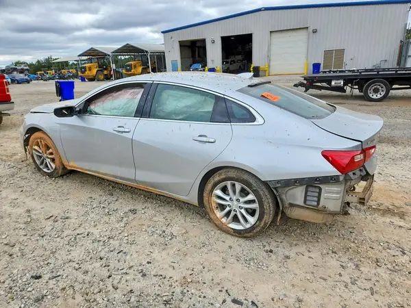 1G1ZD5ST4JF269609 — 2018 Chevrolet Malibu, фото 2 с аукциона Copart, Передняя часть