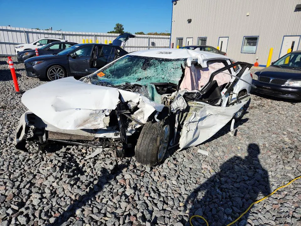 2018 CHEVROLET MALIBU VIN 1G1ZD5ST6JF210657 фото 1