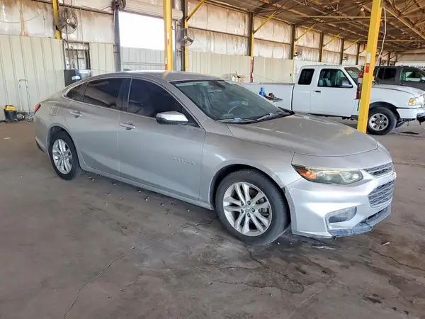 1G1ZD5ST4JF236397 — 2018 Chevrolet Malibu, фото 4 с аукциона Copart 12.10.2026, Механические повреждения