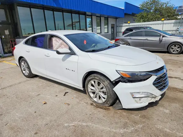 1G1ZD5ST1KF199407 — 2019 Chevrolet Malibu, фото 4 с аукциона Copart, Передняя часть