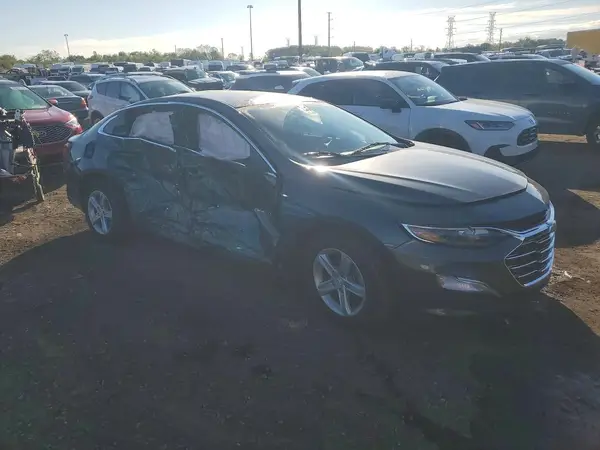 2019 CHEVROLET MALIBU VIN 1G1ZB5ST7KF141114 фото 4
