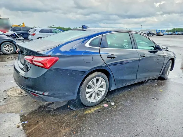 1G1ZD5ST3LF035447 — 2020 Chevrolet Malibu, фото 3 с аукциона Copart, Передняя часть