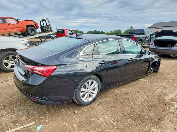 1G1ZD5ST3LF099696 — 2020 Chevrolet Malibu, фото 3 с аукциона Copart 07.10.2026, Передняя часть