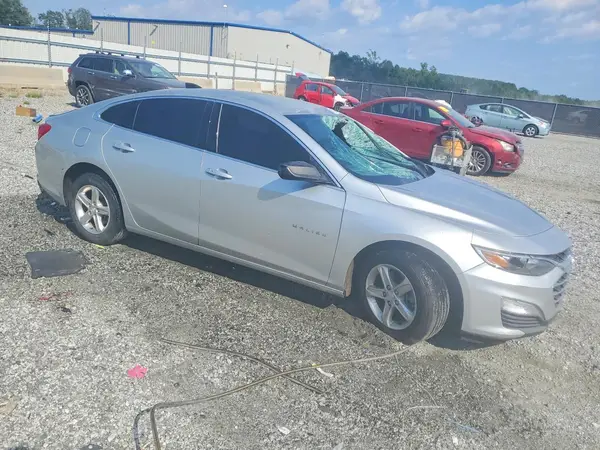 1G1ZB5ST3MF074370 — 2021 Chevrolet Malibu, фото 4 с аукциона Copart, Передняя часть